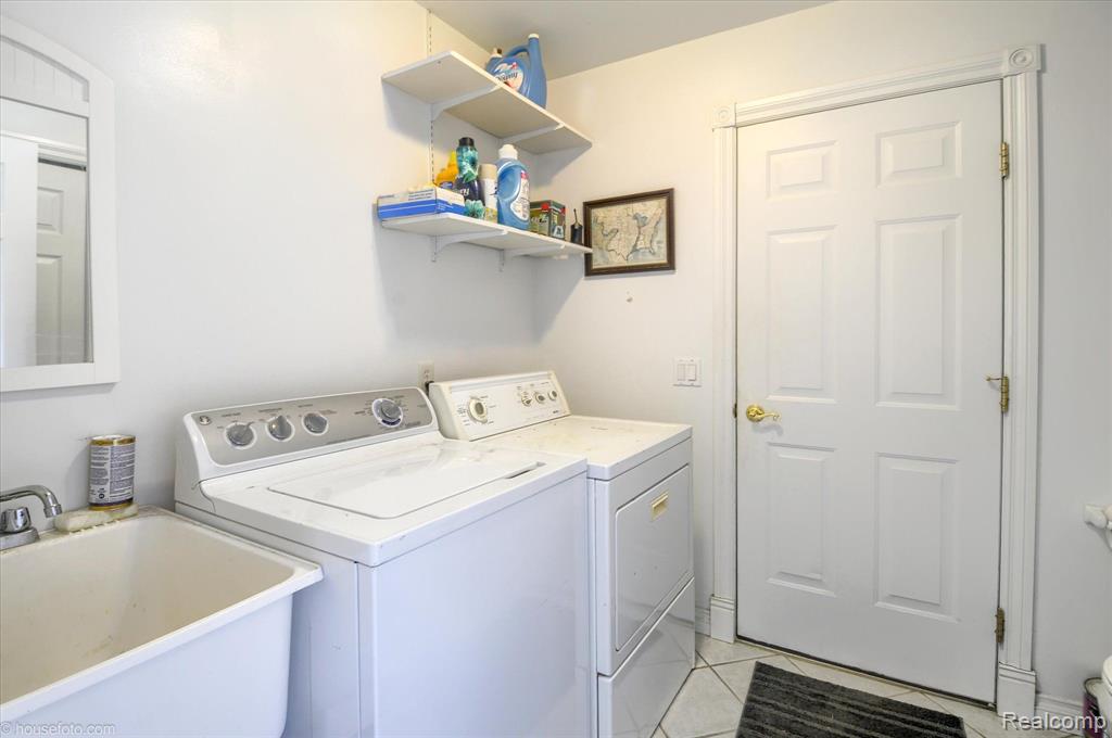 5732 COBBLESTONE Drive, North Branch, MI 48461 — Photo 18