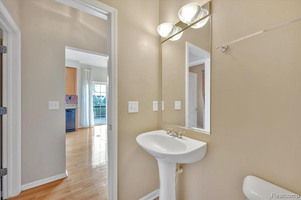 41868 YEATS Drive, Novi, MI 48377 — Photo 22