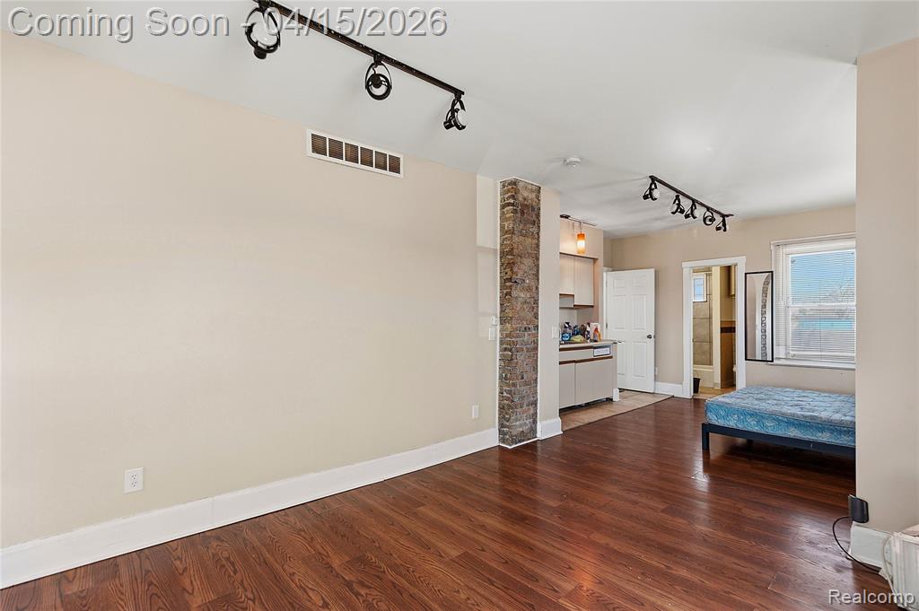 11429 E 8 Mile Road, Warren, MI 48089 — Photo 4