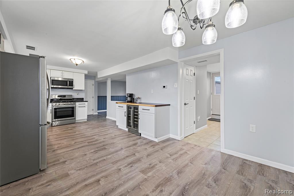31630 E Ditner Drive, Rockwood, MI — Photo 10