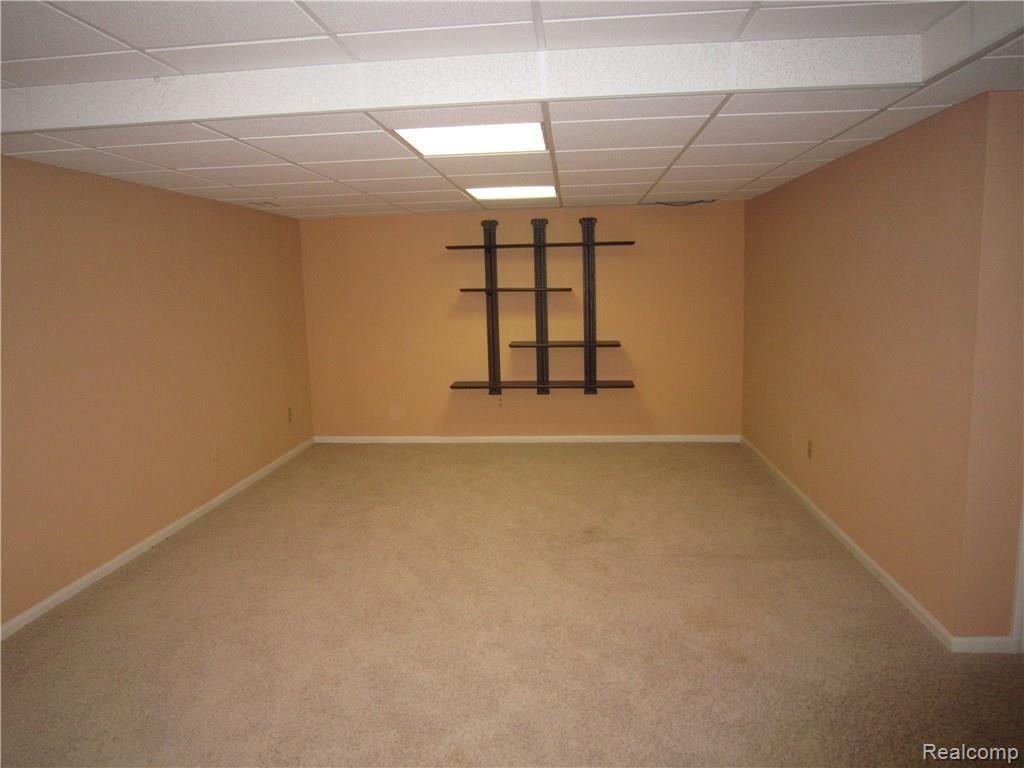 2753 MAITLAND Drive, Ann Arbor, MI 48105 — Photo 37