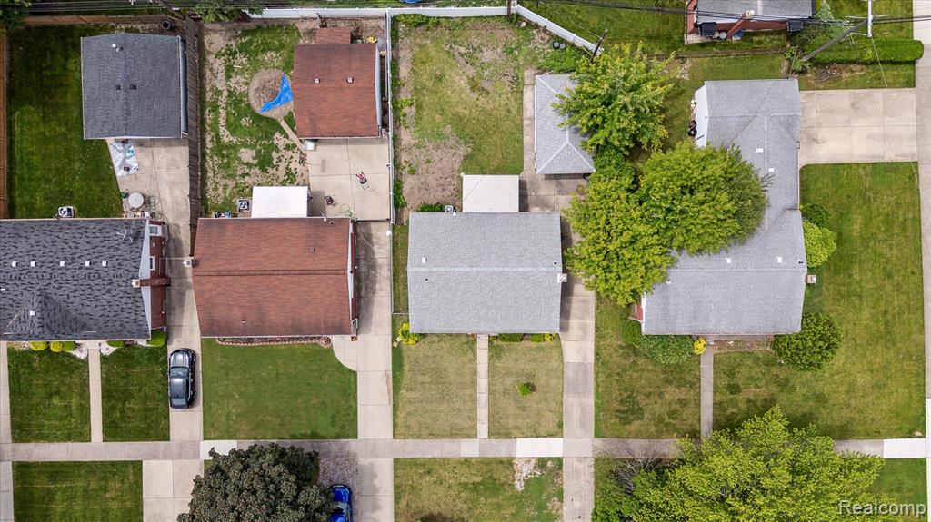 8242 MONROE Boulevard, Taylor, MI 48180 — Photo 38