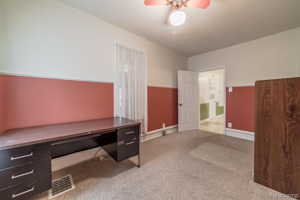 43 N GLASPIE Street, Oxford, MI 48371 — Photo 11