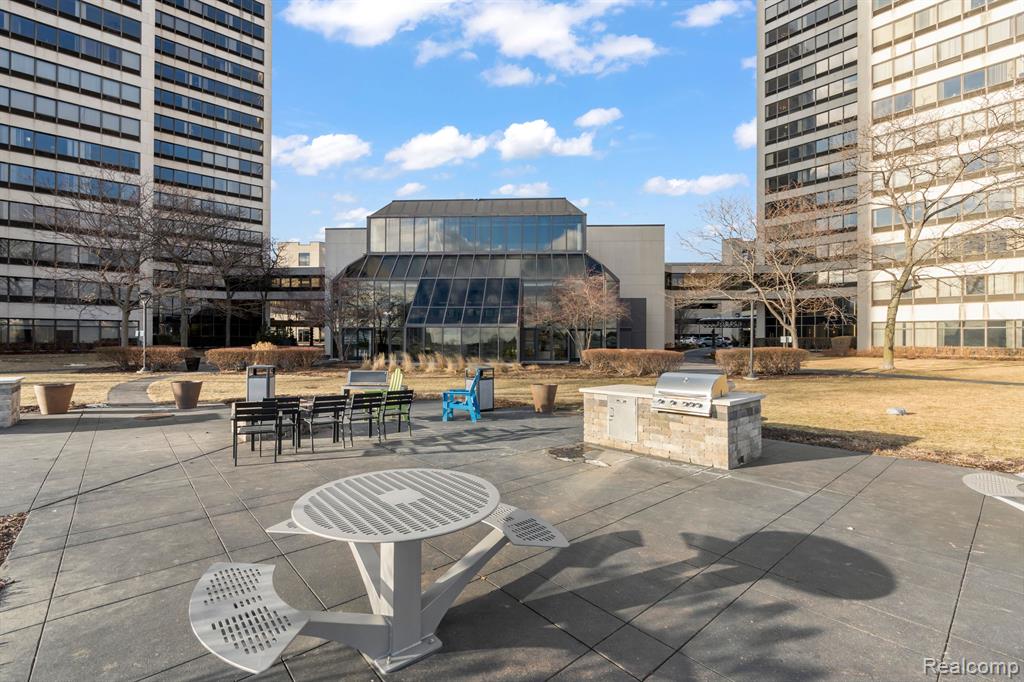 300 Riverfront Drive, 27C, Detroit, MI 48226 — Photo 36