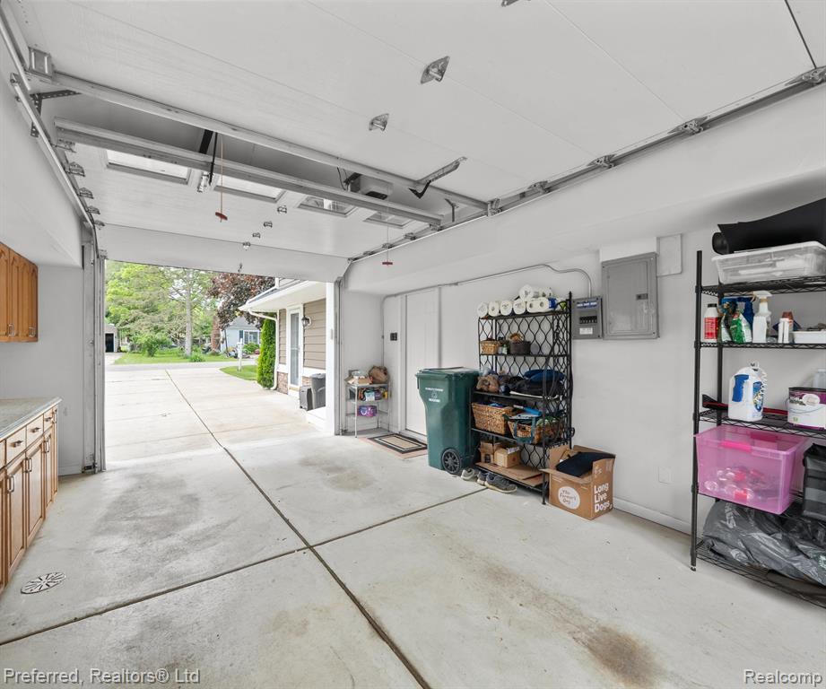 9104 NORTHERN Avenue, Plymouth, MI 48170 — Photo 51