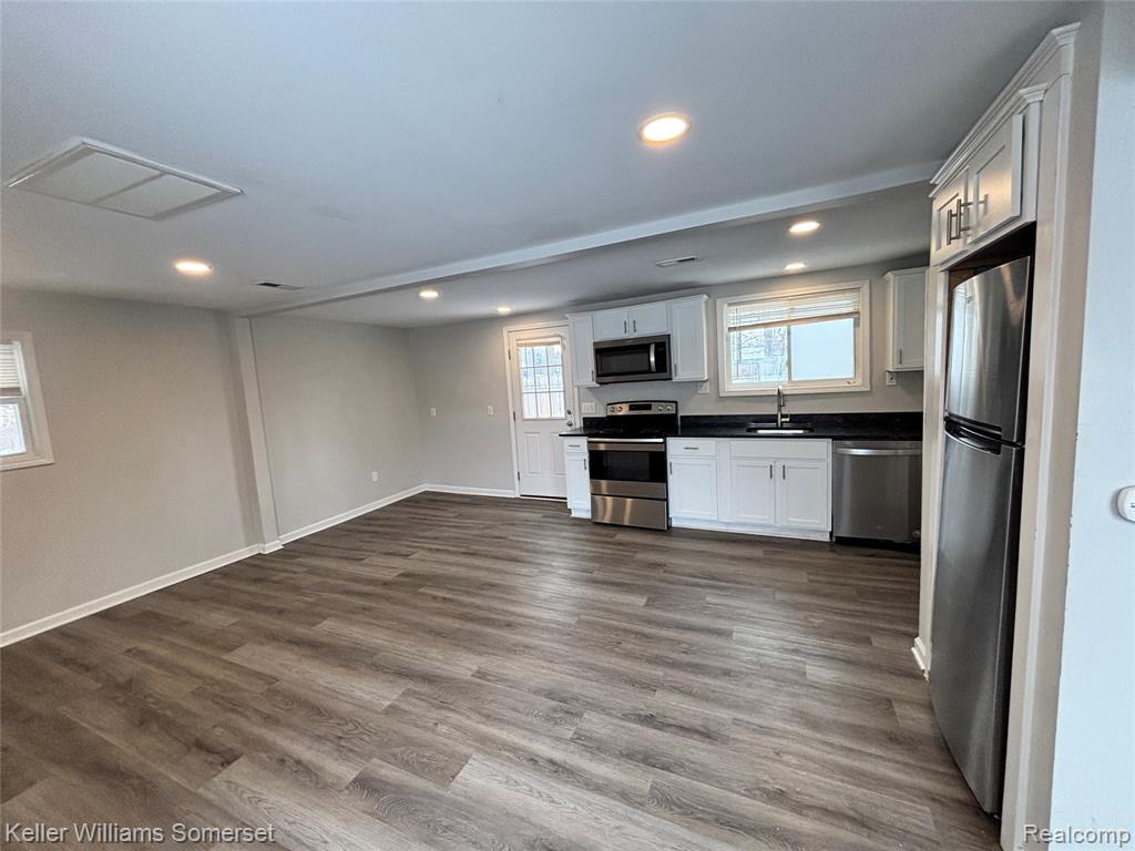 7224 Jackson Avenue, Warren, MI 48091 — Photo 7