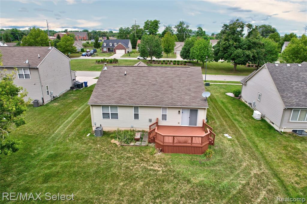 708 Wilberforce Drive, Flint, MI 48503 — Photo 32