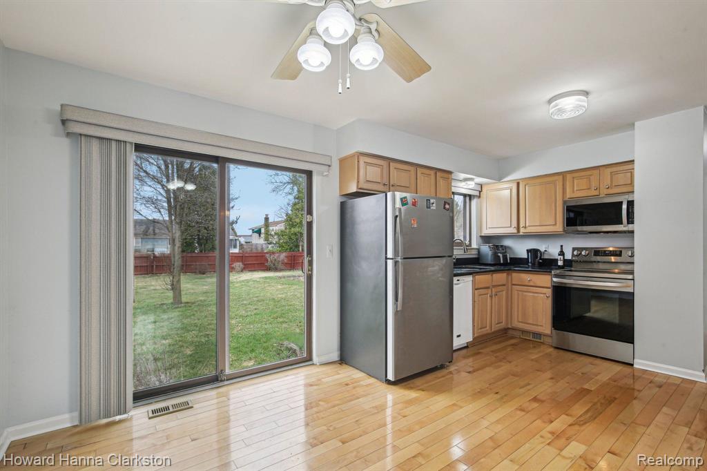 39891 Litke Court, Clinton Twp, MI 48038 — Photo 7