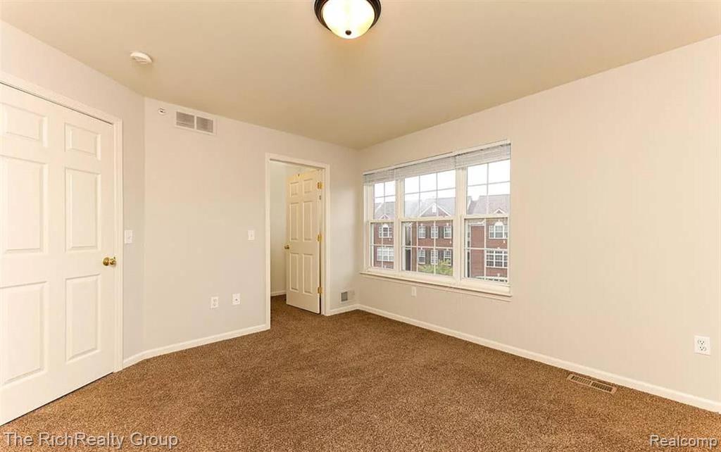 502 CHERRY ORCHARD Road, Canton, MI 48188 — Photo 19