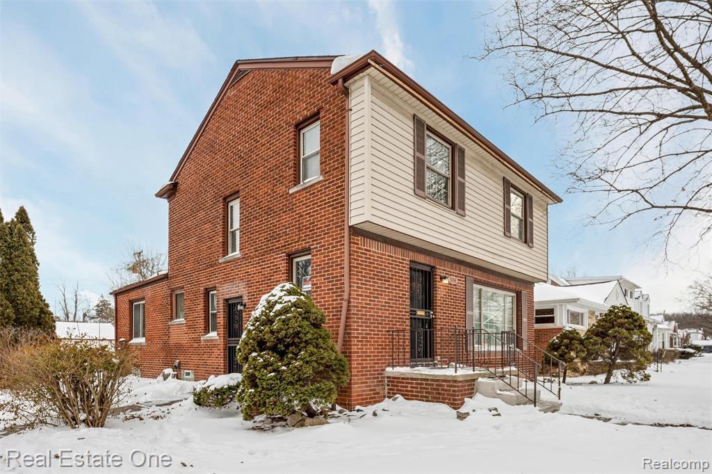 19196 Berden Street, Grosse Pointe, MI 48236 — Photo 3
