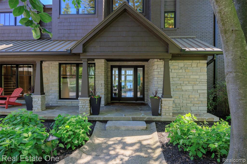 7689 Deerhill Drive, Independence, MI — Photo 3