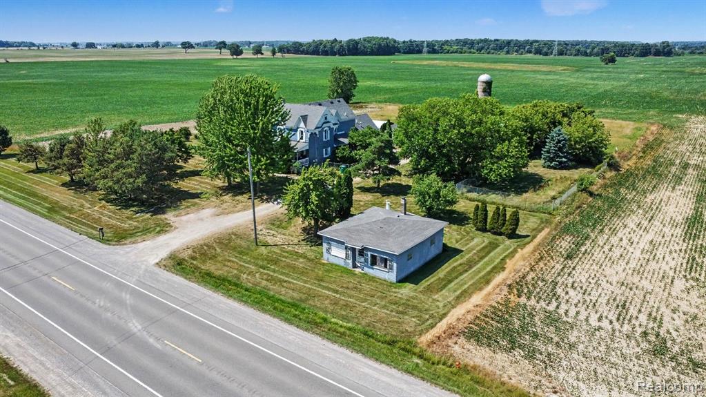 7815 E M 21, Corunna, MI 48817 — Photo 10