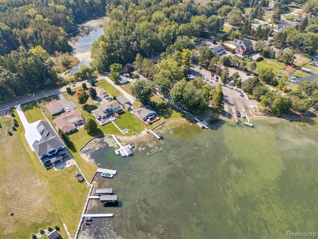 2236 Grove Park Road, Fenton, MI 48430 — Photo 48