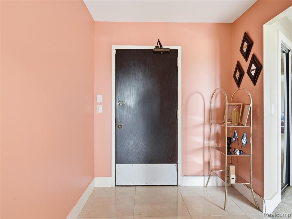 5000 Town Center, 1806, Southfield, MI 48075 — Photo 2