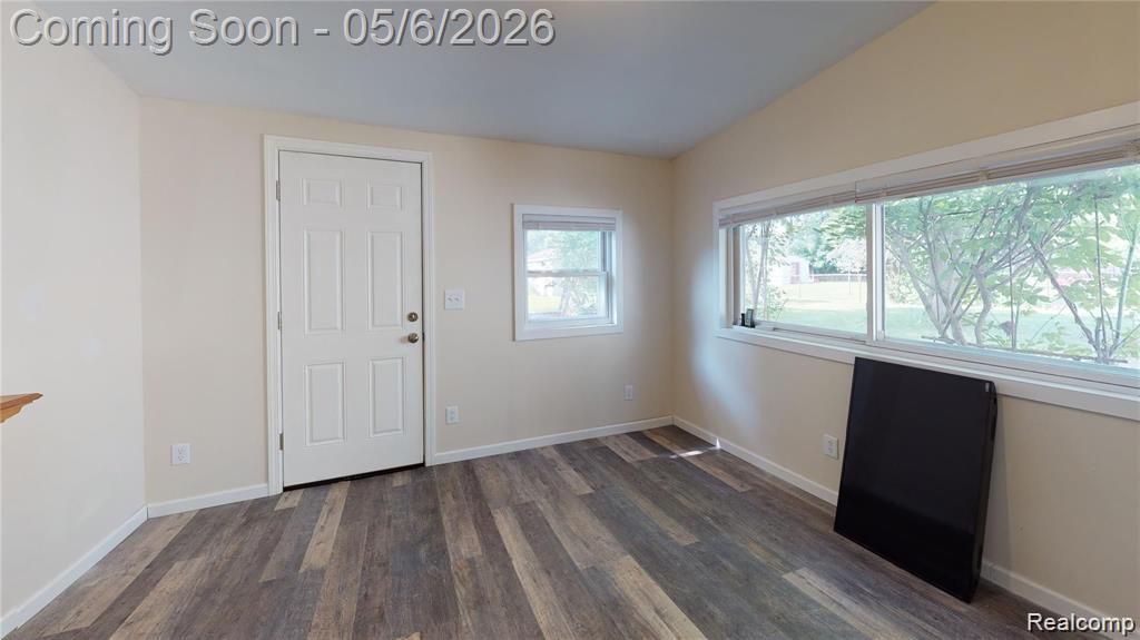 842 Hannah Drive, Troy, MI 48085 — Photo 17
