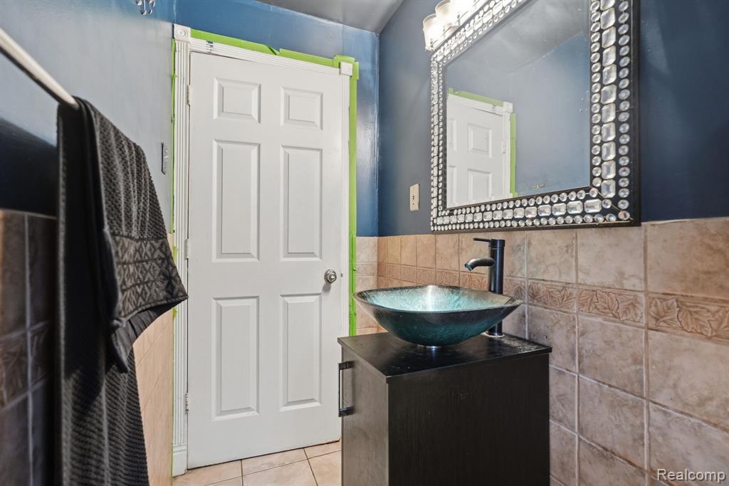 5566 W Outer Drive, Detroit, MI 48235 — Photo 19