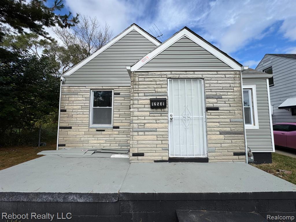 12531 E State Fair Street, Detroit, MI 48205