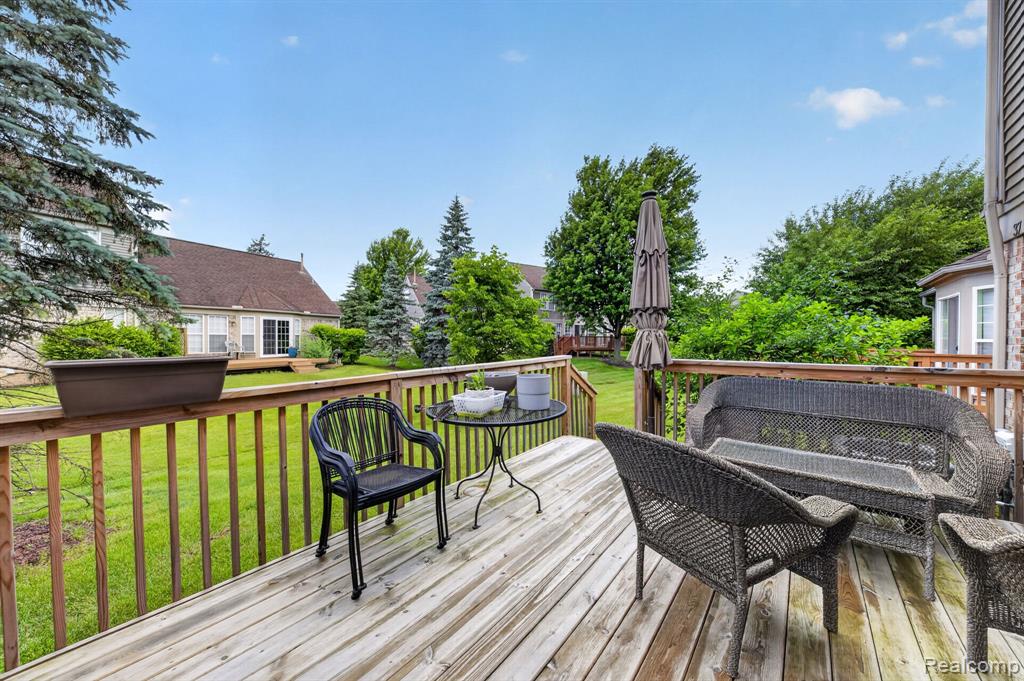 4554 Hunters Circle E, Canton, MI 48188 — Photo 29
