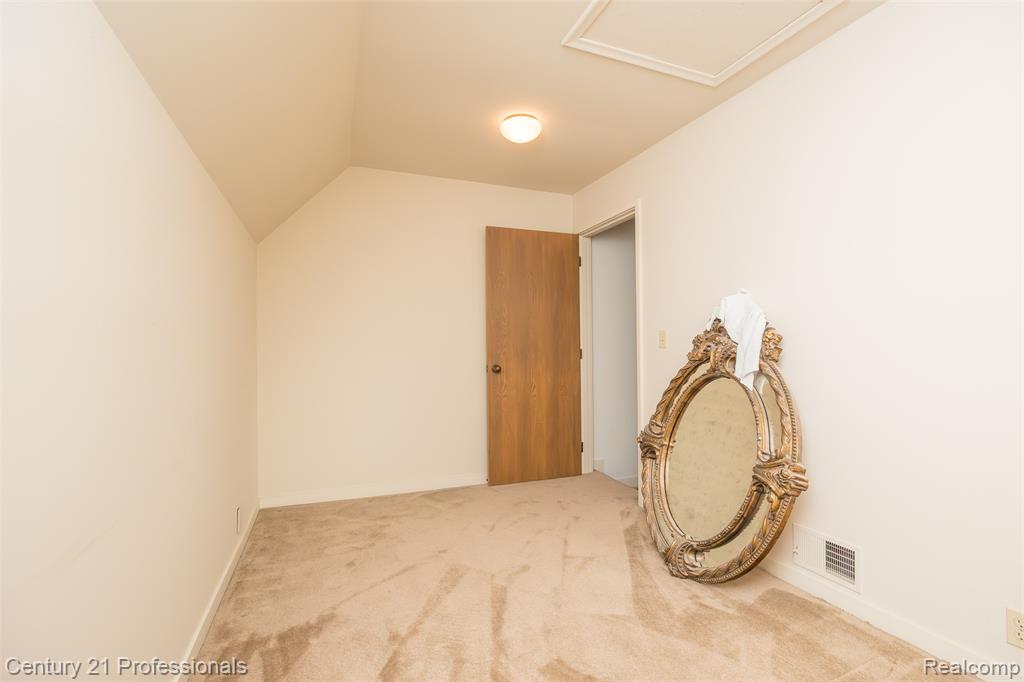 9095 S Saginaw Road, 5, Grand Blanc, MI 48439 — Photo 48