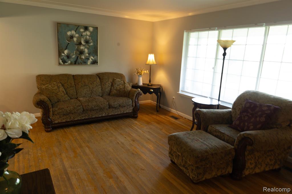 5109 VINCENT Trail, Shelby Twp, MI 48316 — Photo 6