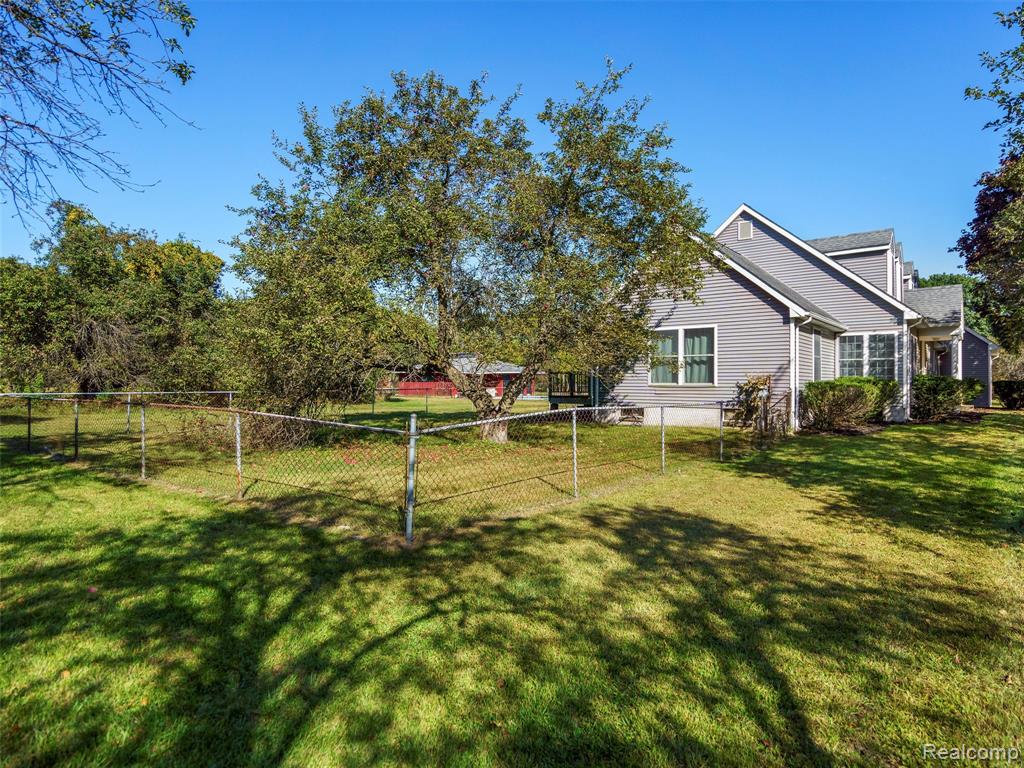 3360 S Hadley Road, Ortonville, MI 48462 — Photo 58