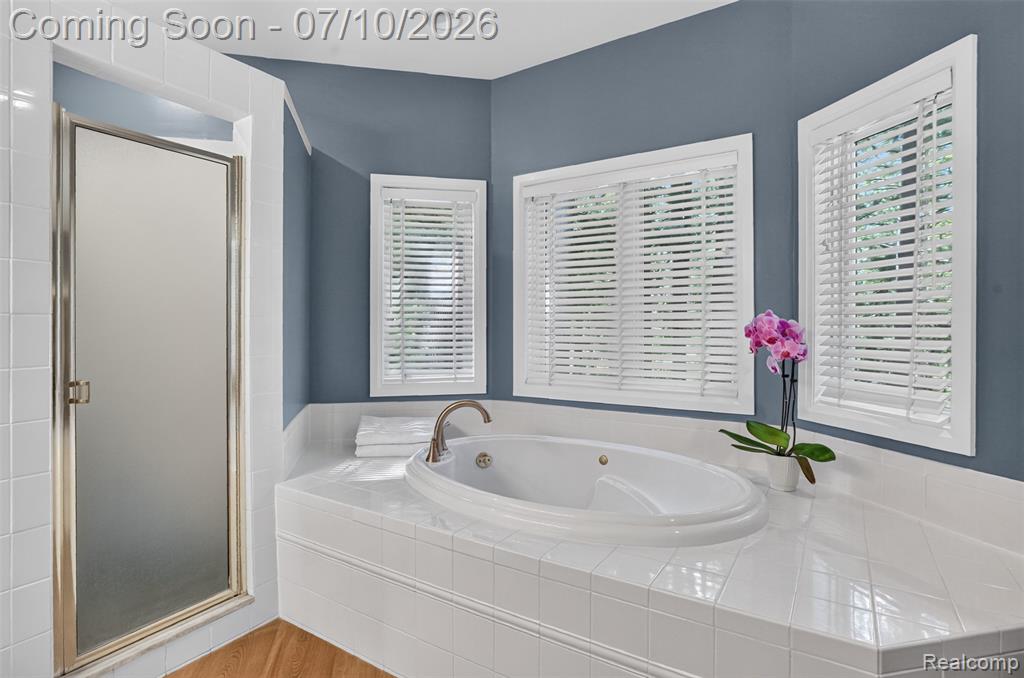 12172 Woodline Drive, Fenton, MI 48430 — Photo 27