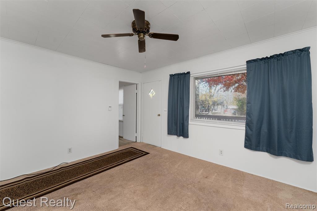 4041 Chenlot Lane, Waterford, MI 48328 — Photo 5