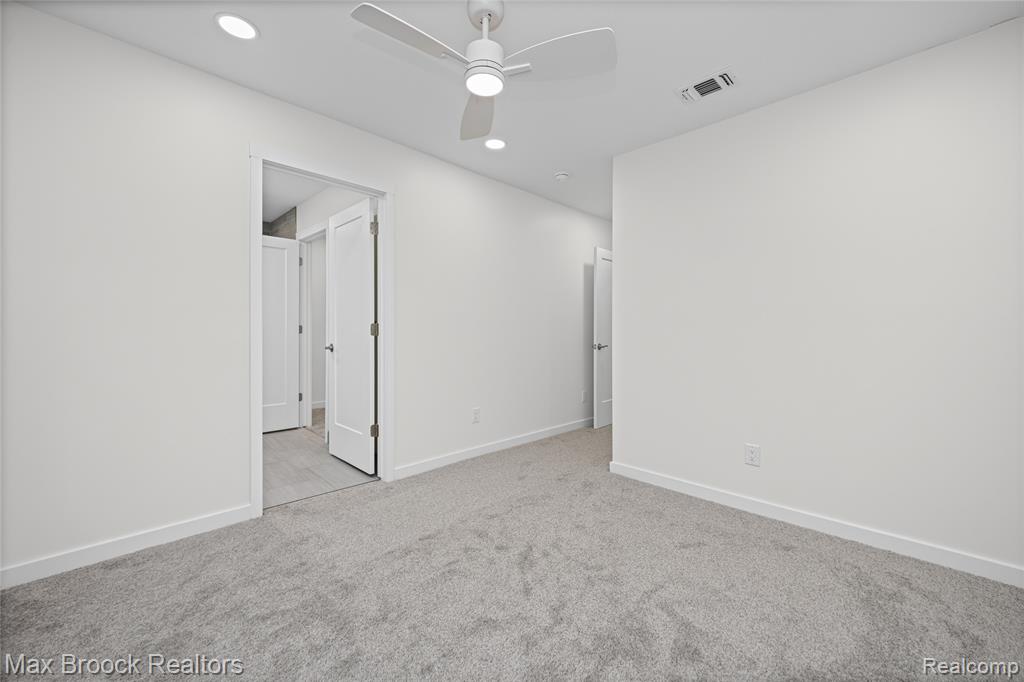 17348 Hilton Street, Southfield, MI, 48075