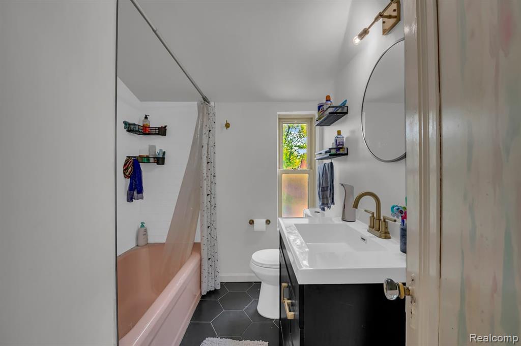 5935 Bishop Street, Detroit, MI 48224 — Photo 24