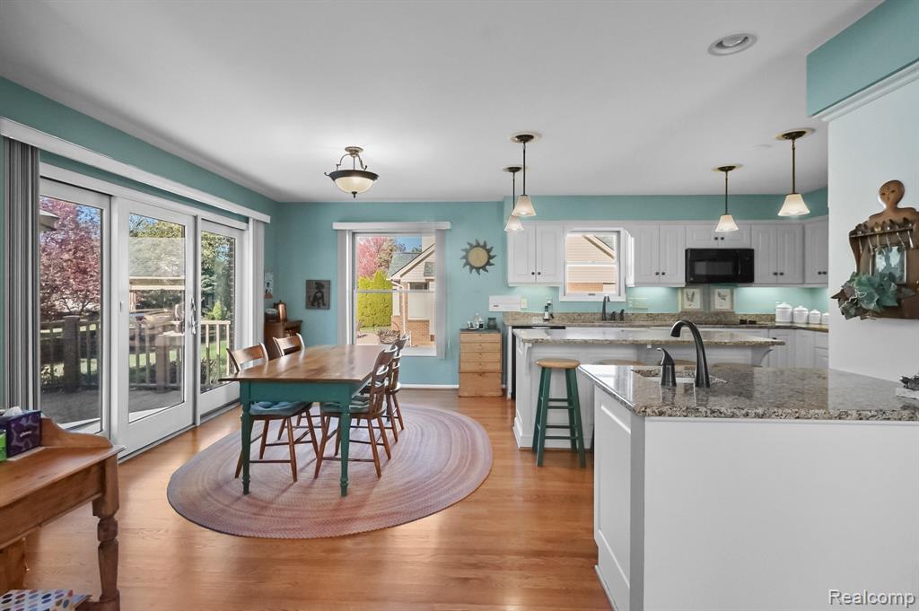 6573 Tree Knoll Drive, Troy, MI 48098 — Photo 12