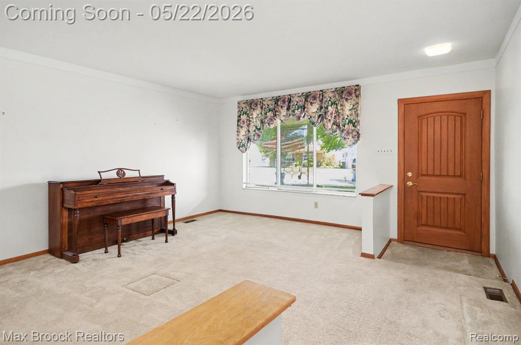 28829 Flanders Avenue, Warren, MI 48088 — Photo 3