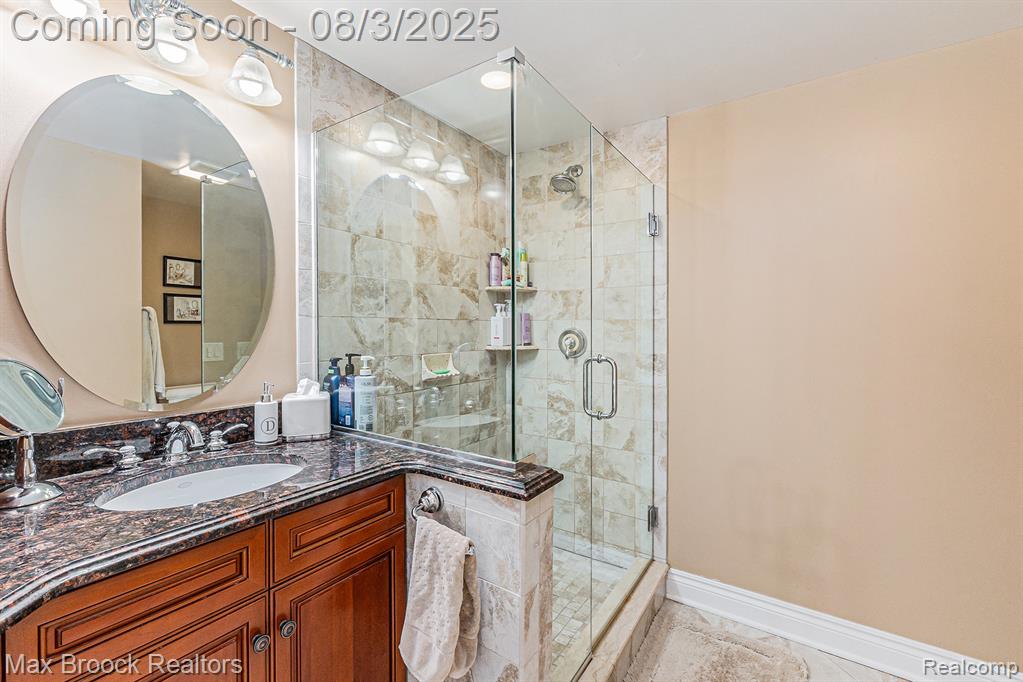 4705 Rivers Edge Drive, Troy, MI 48098 — Photo 27
