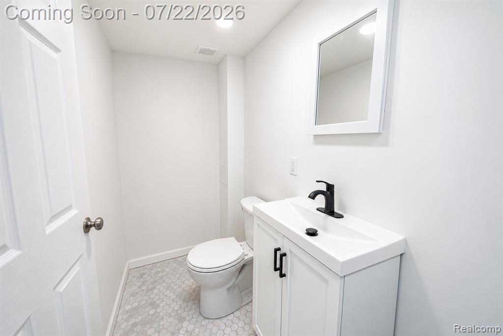 10425 Elgin Avenue, Huntington Woods, MI — Photo 20