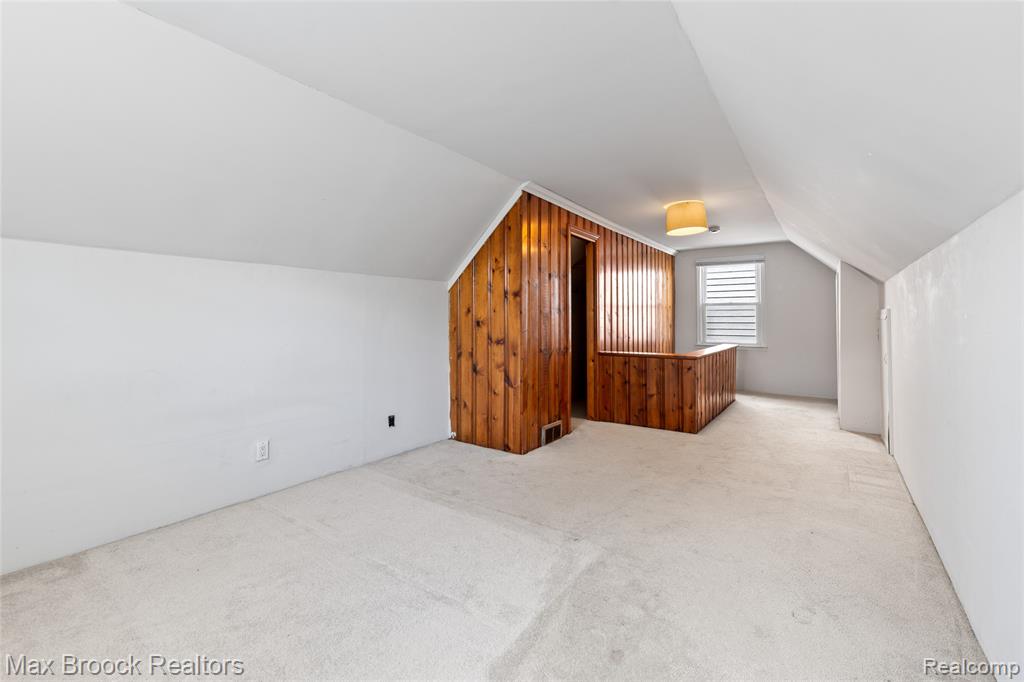 450 E MAPLEHURST Street, Ferndale, MI 48220 — Photo 8