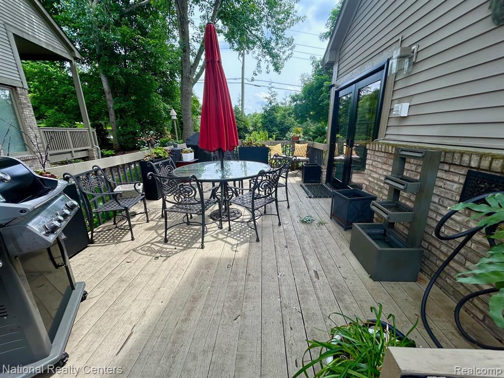 35573 CROSS CREEK N, Farmington Hills, MI 48331 — Photo 39