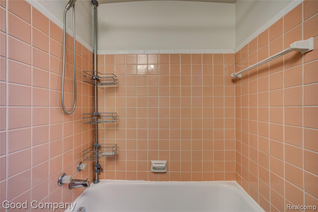 706 N Vermont Avenue, Royal Oak, MI 48067 — Photo 23