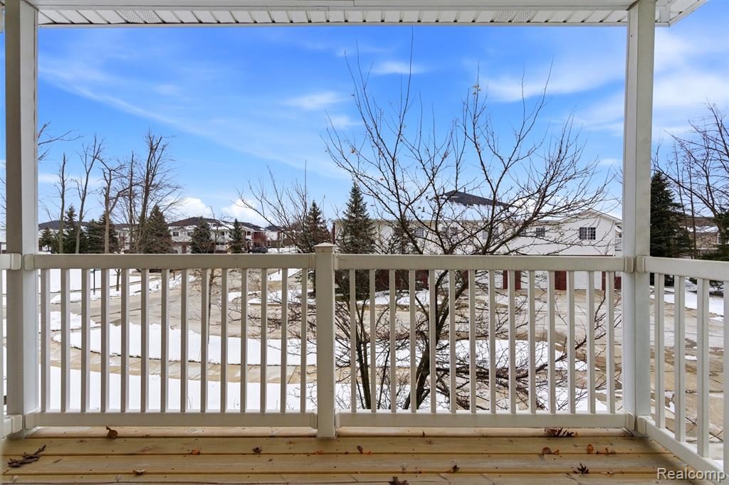 5259 Twin Oaks Drive, Sterling Heights, MI 48314 — Photo 12