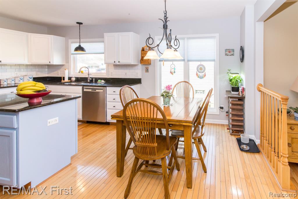 8598 GOLF LANE Drive, Commerce Twp, MI 48382 — Photo 33