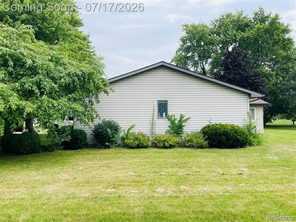 810 E Liberty Street, Chesaning, MI 48616 — Photo 30