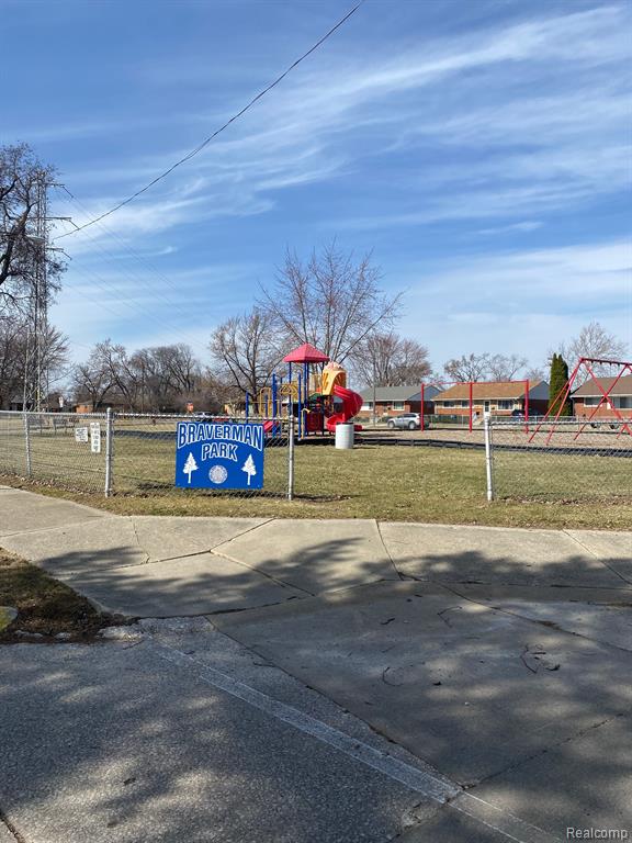753 DETROIT Avenue N, Lincoln Park, MI 48146 — Photo 27