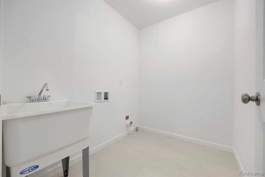 71705 Hidden River Drive, Armada, MI — Photo 26