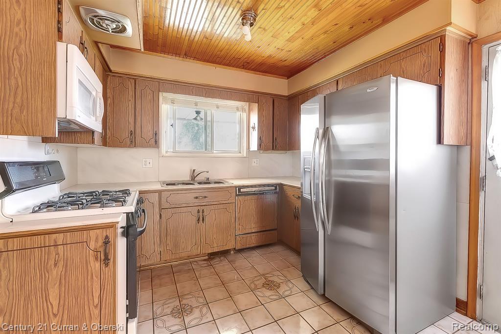 5635 OAKMAN Boulevard, Dearborn, MI 48126 — Photo 12