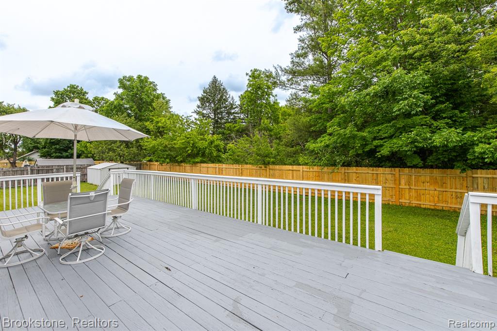 5039 Auker Drive, Grand Blanc, MI 48507 — Photo 35