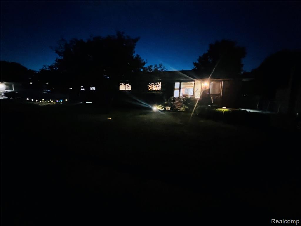 40351 Walter Drive, Sterling Heights, MI 48310 — Photo 26