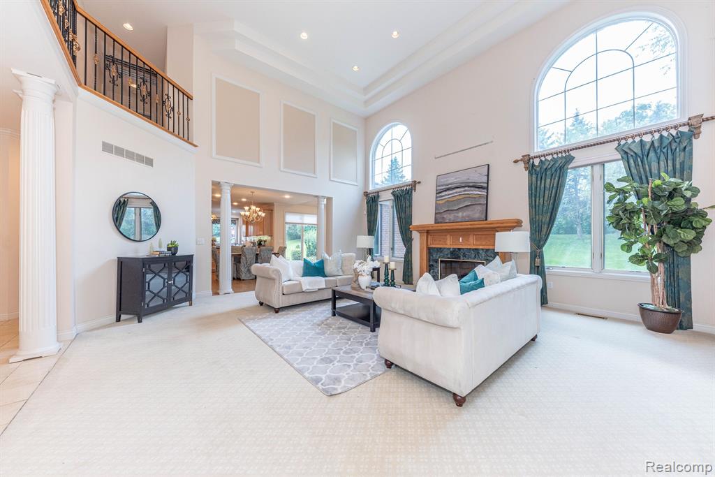 5003 HICKORY POINTE Drive, Orchard Lake Village, MI 48323 — Photo 20