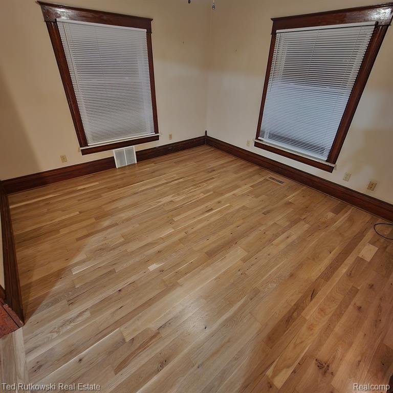 315 N MAIN Street SW, Capac, MI 48014 — Photo 16