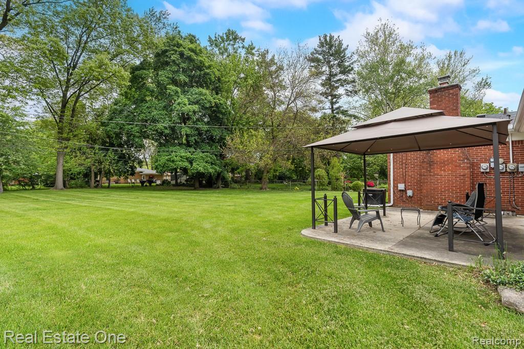 53216 Bruce Hill Drive, Shelby Twp, MI 48316 — Photo 28