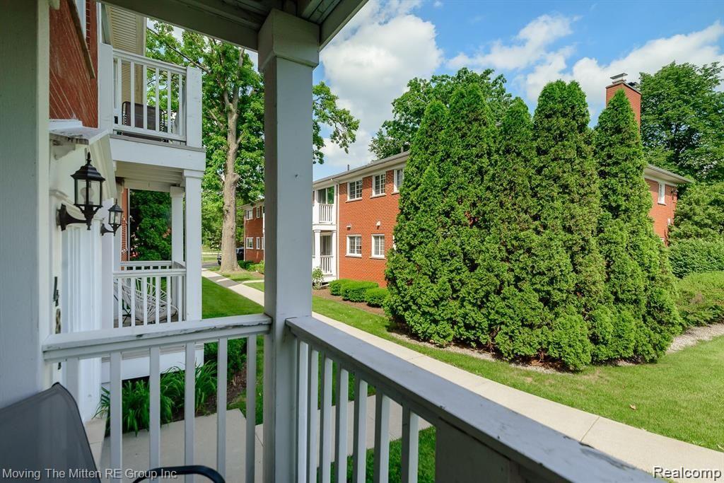 487 N ETON Street, B5, Birmingham, MI 48009 — Photo 2