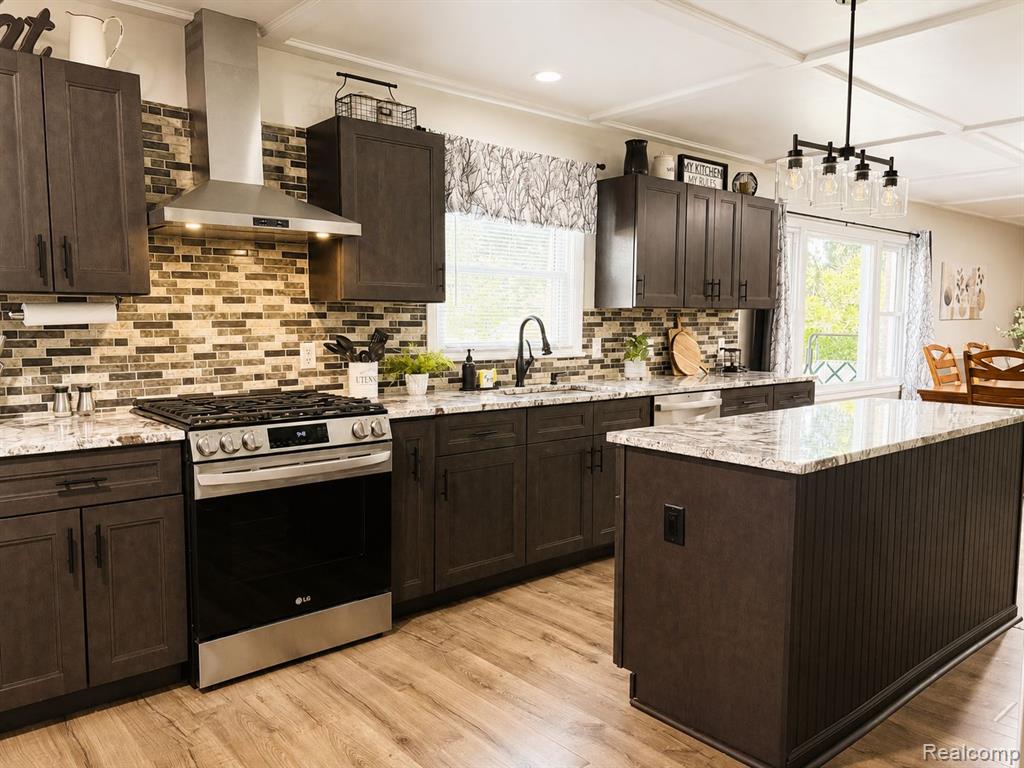 4108 Allen Court, Bay City, MI 48706 — Photo 10