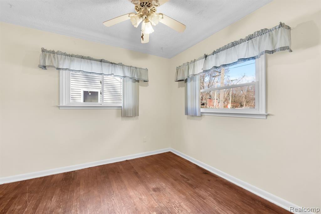 8620 STEPHENS Road, Warren, MI 48089 — Photo 6